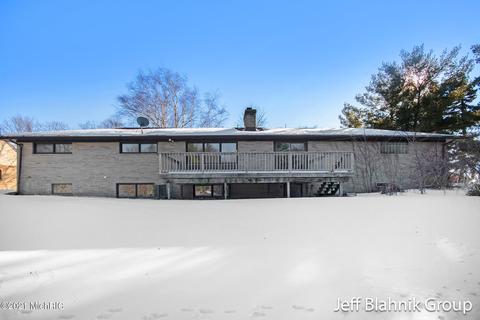 231 E State Rd, Grant, MI 49327 photo 3