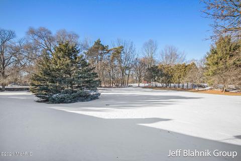 231 E State Rd, Grant, MI 49327 photo 6