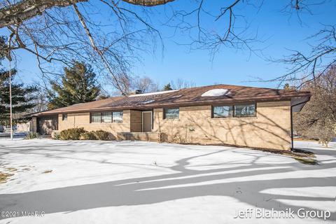 231 E State Rd, Grant, MI 49327 photo 2