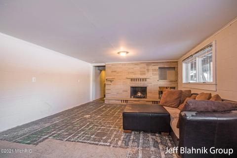 231 E State Rd, Grant, MI 49327 photo 26