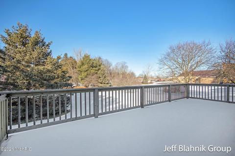 231 E State Rd, Grant, MI 49327 photo 4