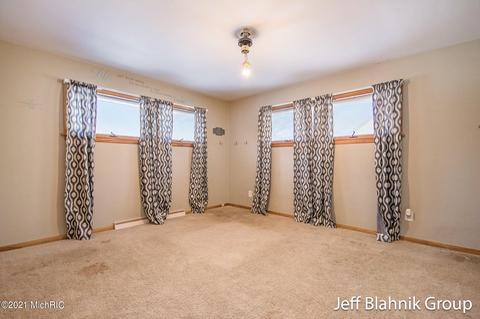 231 E State Rd, Grant, MI 49327 photo 23
