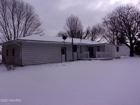 58526 Ash Rd, Three Rivers, MI 49093 photo 4