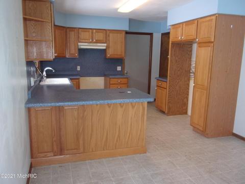 58526 Ash Rd, Three Rivers, MI 49093 photo 12