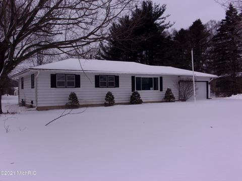 58526 Ash Rd, Three Rivers, MI 49093 photo 2