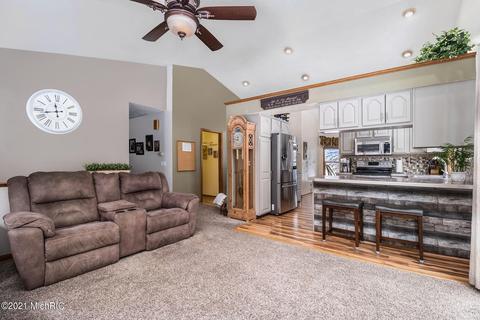 4138 Meyer Dr, Hamilton, MI 49419 photo 11