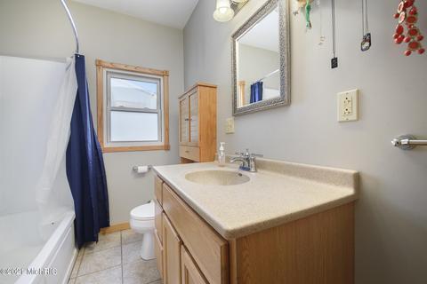 3190 Fleck Rd NE, Edmore, MI 48829 photo 8