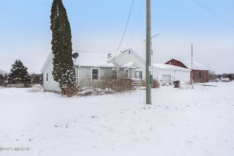 3190 Fleck Rd NE, Edmore, MI 48829 photo 5