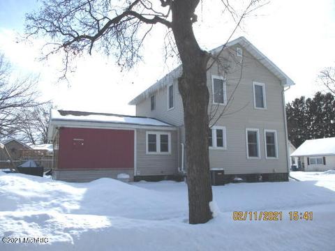 301 Cecil St, Buchanan, MI 49107 photo 3