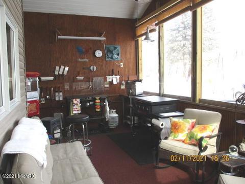 301 Cecil St, Buchanan, MI 49107 photo 19