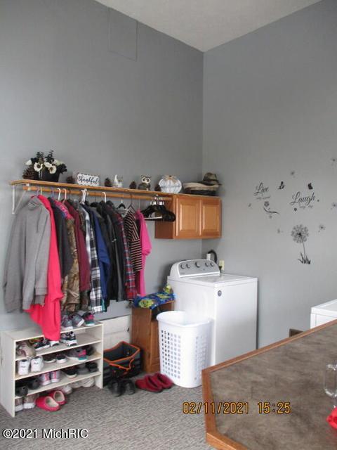301 Cecil St, Buchanan, MI 49107 photo 15