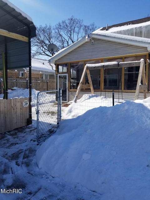 301 Cecil St, Buchanan, MI 49107 photo 37