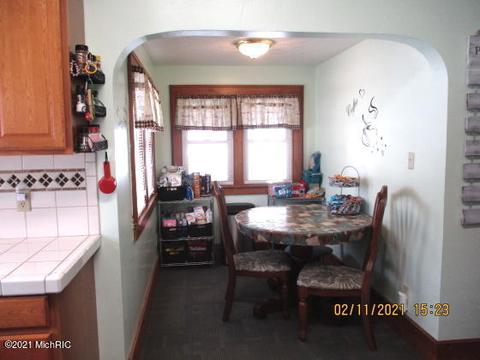 301 Cecil St, Buchanan, MI 49107 photo 14