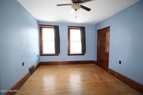 410 Maple St, Big Rapids, MI 49307 photo 40