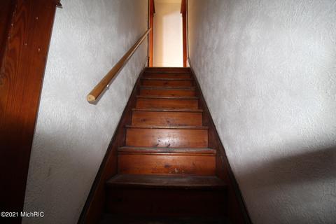 410 Maple St, Big Rapids, MI 49307 photo 31
