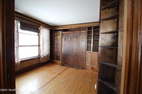410 Maple St, Big Rapids, MI 49307 photo 13