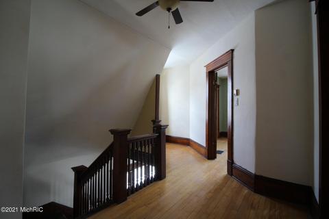 410 Maple St, Big Rapids, MI 49307 photo 42