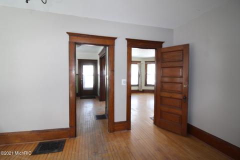 410 Maple St, Big Rapids, MI 49307 photo 29