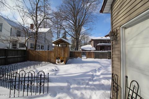 410 Maple St, Big Rapids, MI 49307 photo 69
