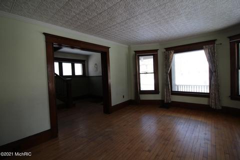410 Maple St, Big Rapids, MI 49307 photo 11