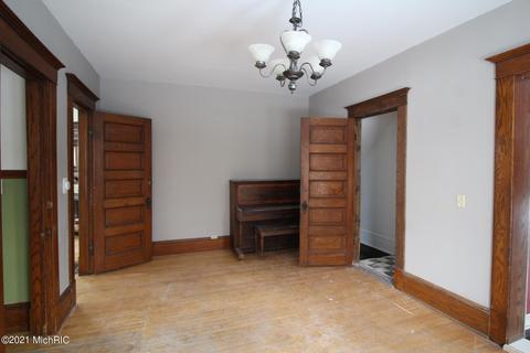 410 Maple St, Big Rapids, MI 49307 photo 27
