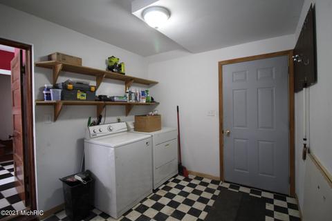 410 Maple St, Big Rapids, MI 49307 photo 30