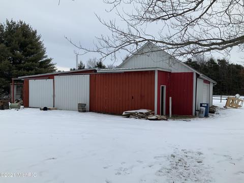 3417 E 128th St, Grant, MI 49327 photo 9