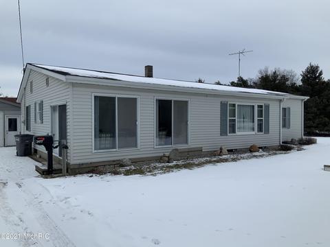 3417 E 128th St, Grant, MI 49327 photo 2