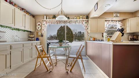 4220 W Stanton Rd, Stanton, MI 48888 photo 10