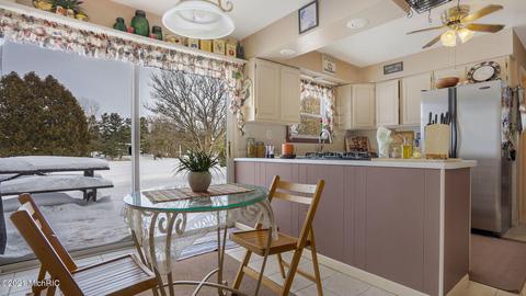 4220 W Stanton Rd, Stanton, MI 48888 photo 9