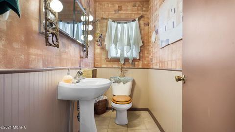 4220 W Stanton Rd, Stanton, MI 48888 photo 19