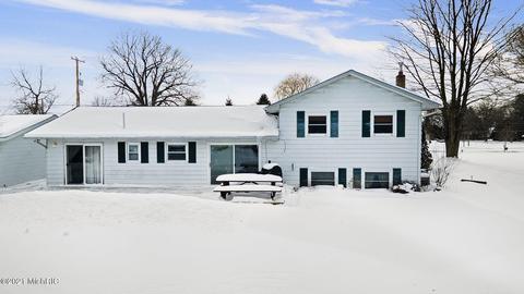 4220 W Stanton Rd, Stanton, MI 48888 photo 2