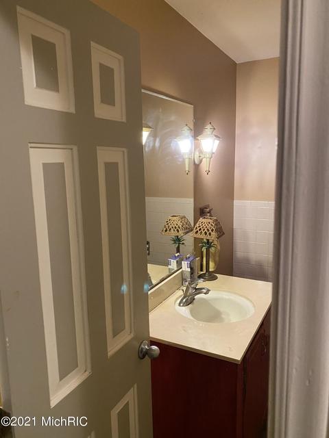 504 E Sectionline Rd, Ashley, MI 48806 photo 13