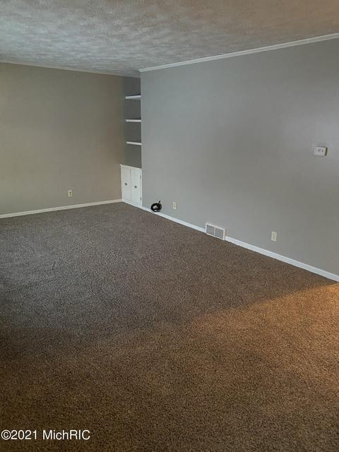 504 E Sectionline Rd, Ashley, MI 48806 photo 9