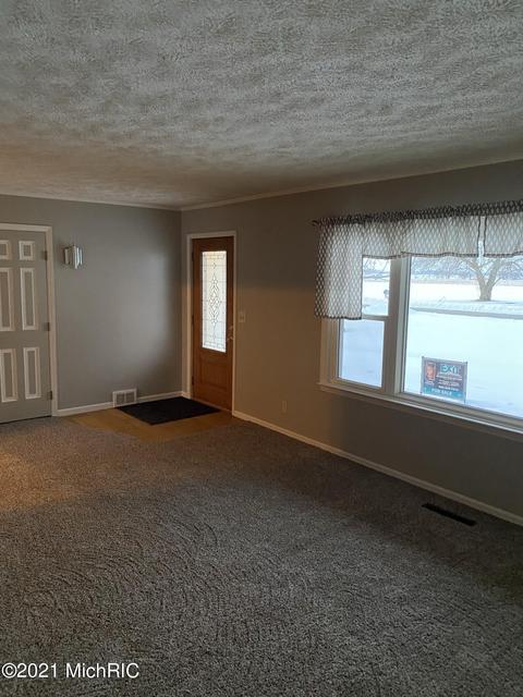 504 E Sectionline Rd, Ashley, MI 48806 photo 11