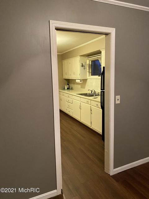 504 E Sectionline Rd, Ashley, MI 48806 photo 6