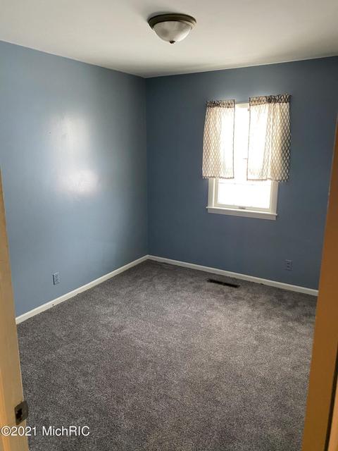 504 E Sectionline Rd, Ashley, MI 48806 photo 21