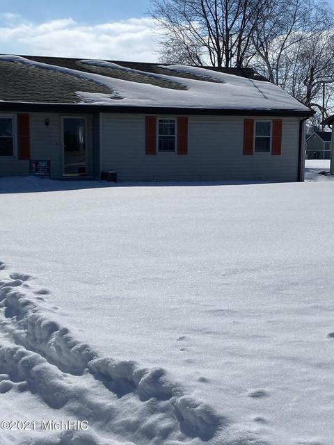 504 E Sectionline Rd, Ashley, MI 48806 photo 3