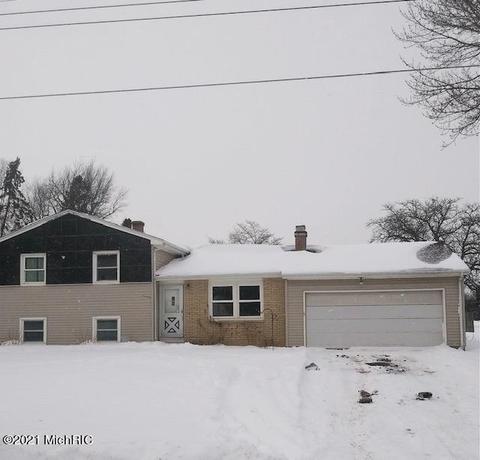 641 B L Dr, Schoolcraft, MI 49087 photo 1