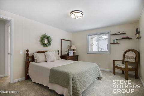13111 Englewright Dr, Sand Lake, MI 49343 photo 16