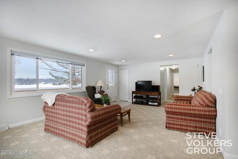 13111 Englewright Dr, Sand Lake, MI 49343 photo 7
