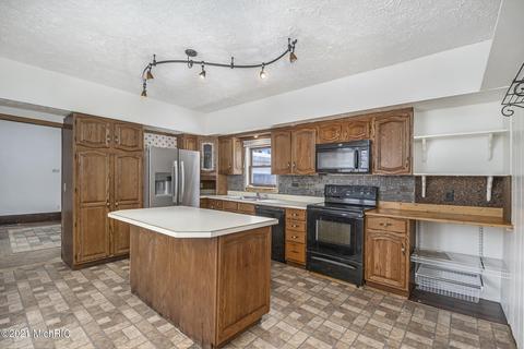 245 W Dibble St, Marcellus, MI 49067 photo 11