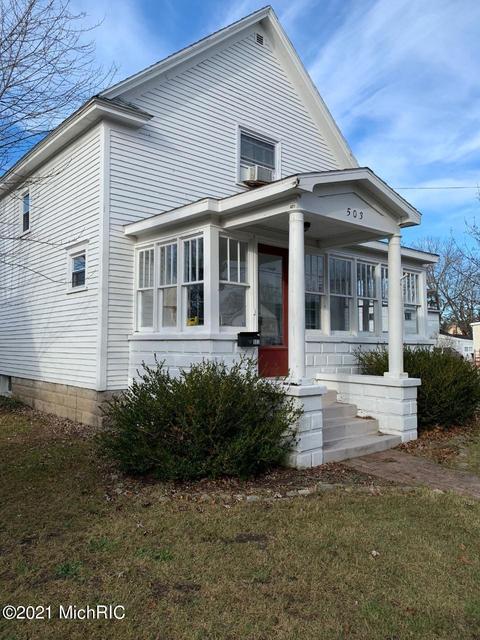 503 S Broas St, Belding, MI 48809 photo 1