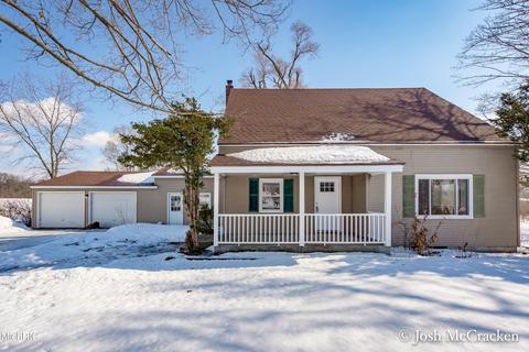 5912 Whites Bridge Rd, Belding, MI 48809 photo 2