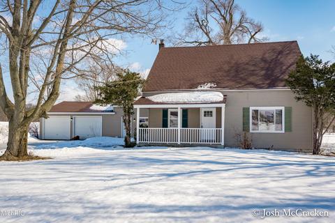 5912 Whites Bridge Rd, Belding, MI 48809 photo 1