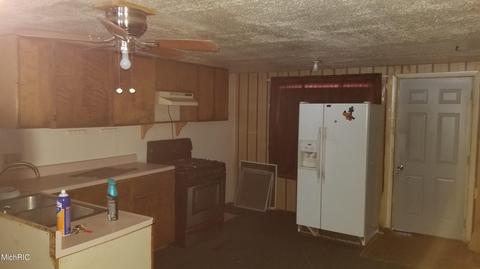 2975 Keith Rd, Brethren, MI 49619 photo 6