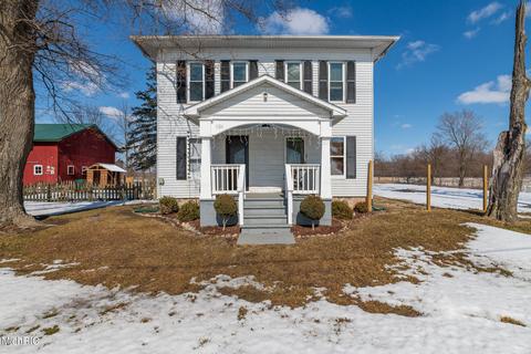 1104 E Hoffman St, Three Rivers, MI 49093 photo 6