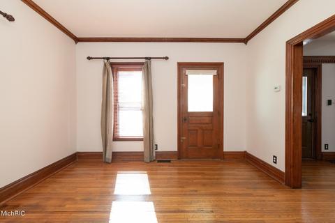 1104 E Hoffman St, Three Rivers, MI 49093 photo 11