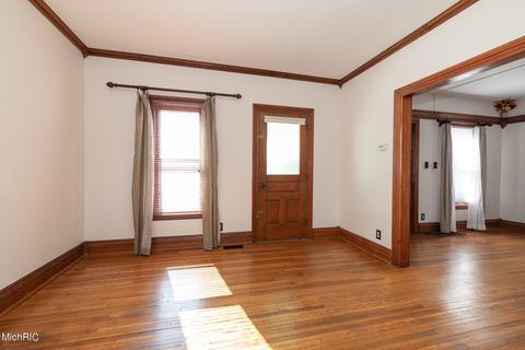 1104 E Hoffman St, Three Rivers, MI 49093 photo 10