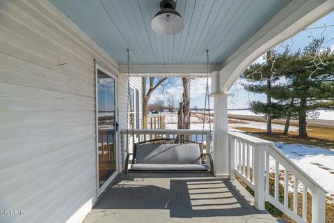 1104 E Hoffman St, Three Rivers, MI 49093 photo 8
